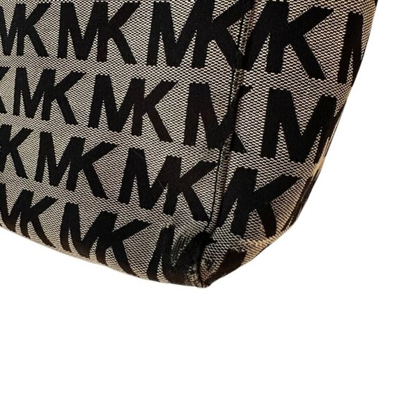 Michael Kors Jet Set Gray with Black Oversized Tote Handbag - Picture 9 of 15